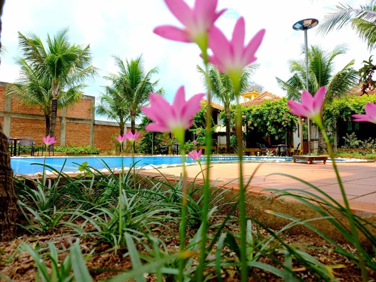 Hung Vuong Resort Дуонг-Донг Экстерьер фото