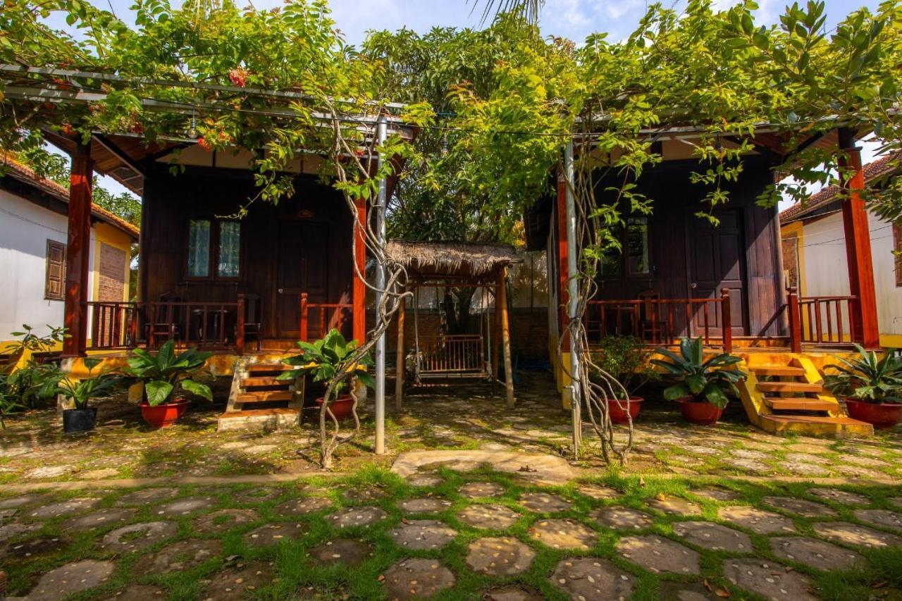 Hung Vuong Resort Дуонг-Донг Экстерьер фото