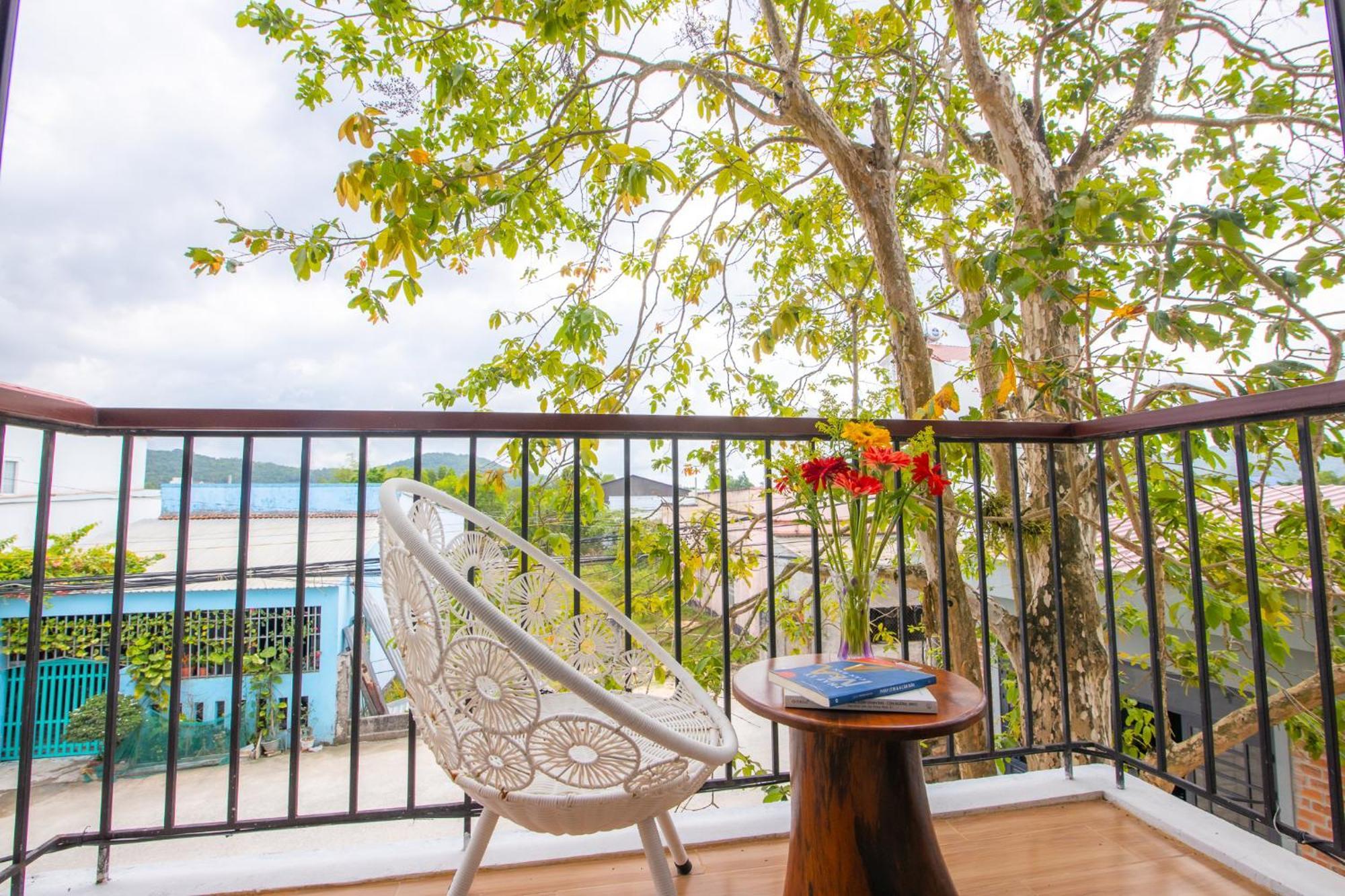 Hung Vuong Resort Дуонг-Донг Экстерьер фото