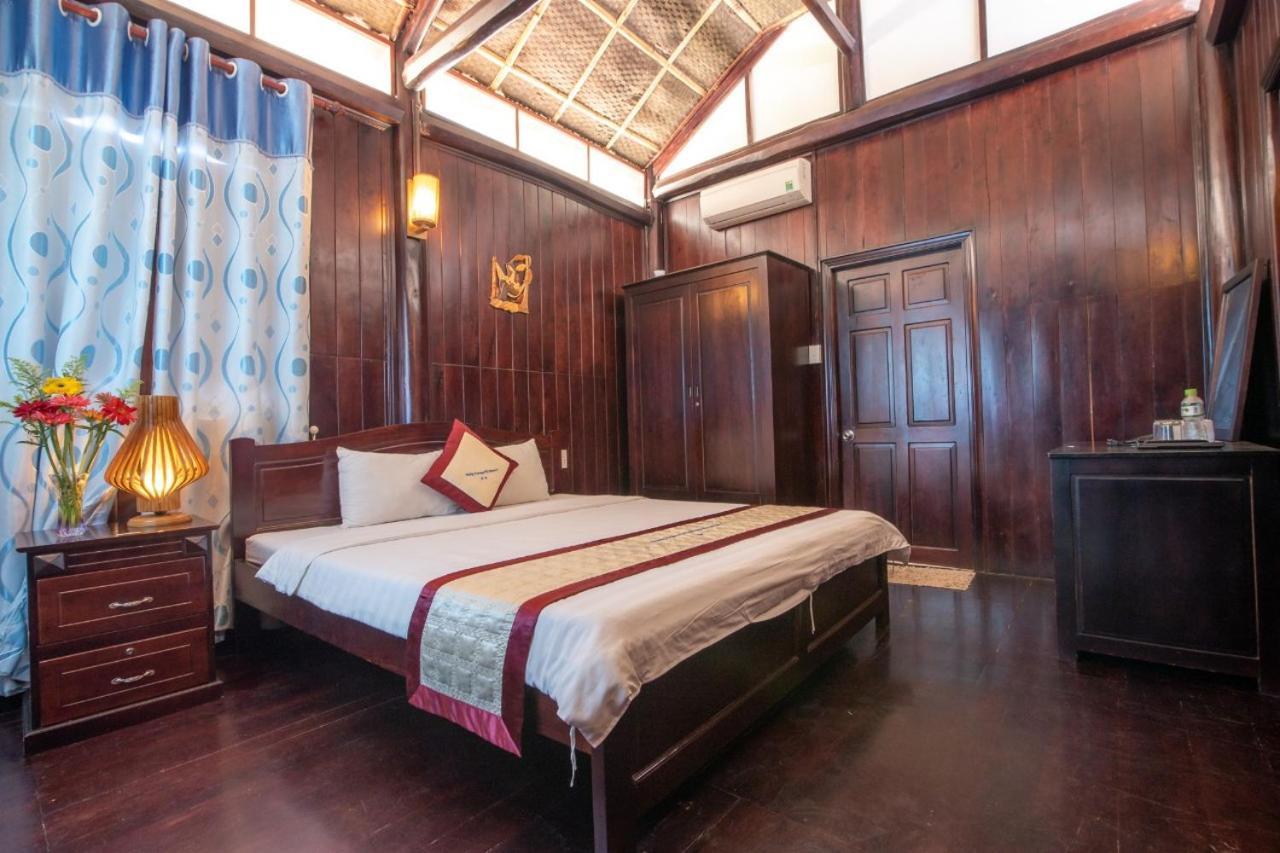 Hung Vuong Resort Дуонг-Донг Экстерьер фото
